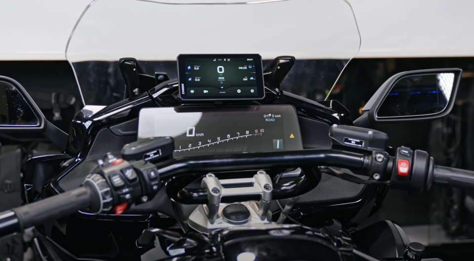 Chigee 10,25 inç TFT olan BMW'ler için Özel Bağlantı Braketi